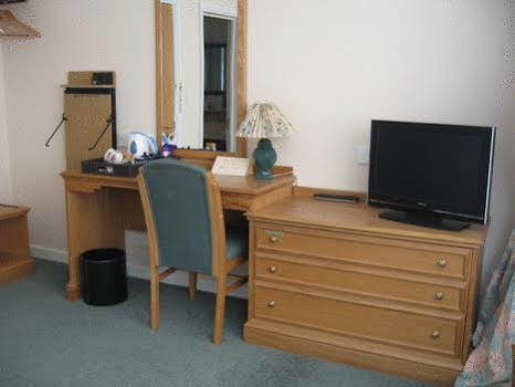 Hazelwood House Bed and Breakfast Bridgend  Eksteriør billede